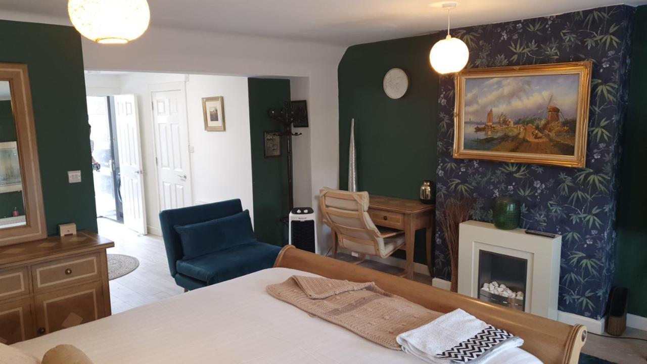 House 1905 - Self Catering Serviced Apartment Tidworth Zewnętrze zdjęcie