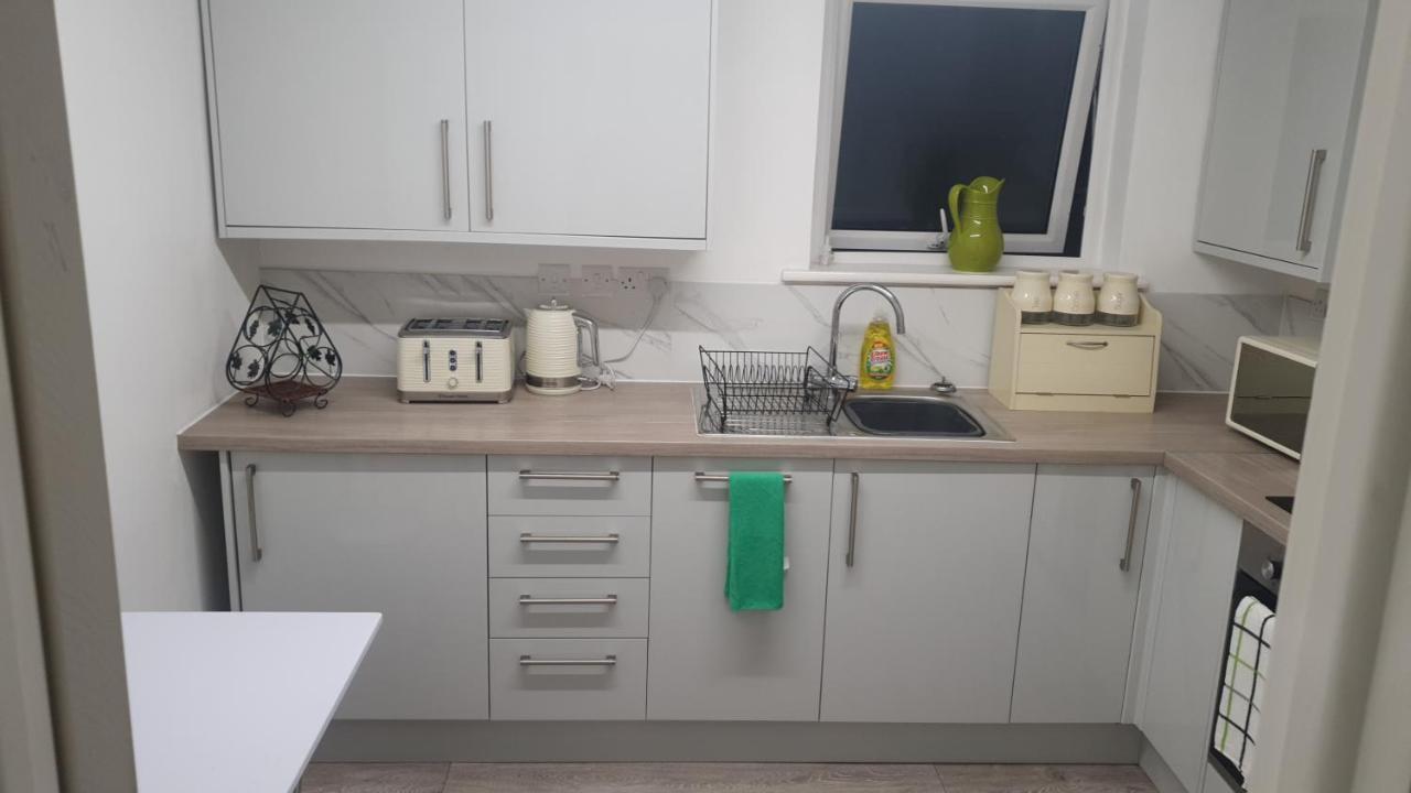 House 1905 - Self Catering Serviced Apartment Tidworth Zewnętrze zdjęcie