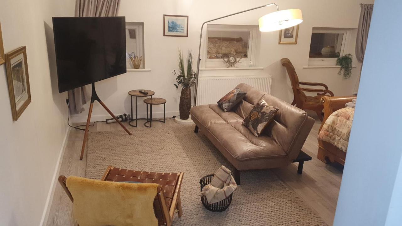 House 1905 - Self Catering Serviced Apartment Tidworth Zewnętrze zdjęcie
