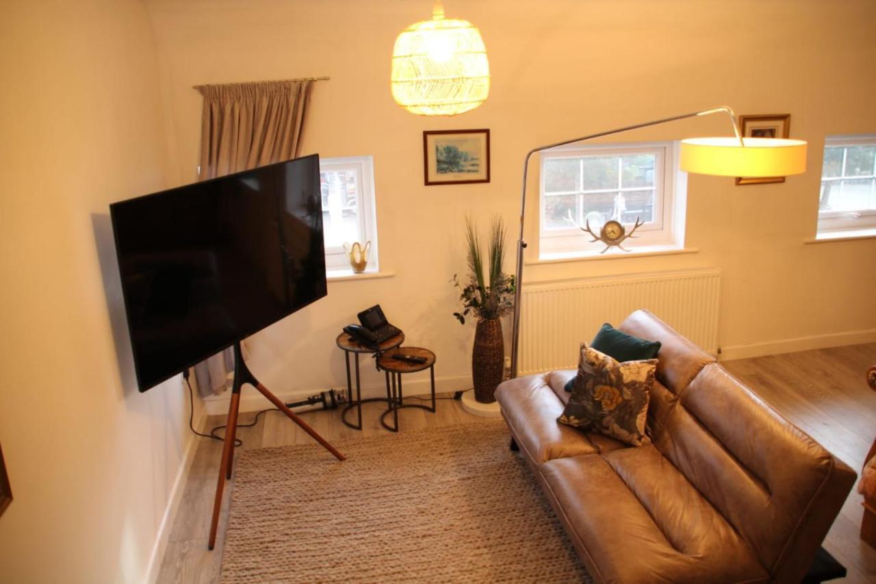 House 1905 - Self Catering Serviced Apartment Tidworth Zewnętrze zdjęcie