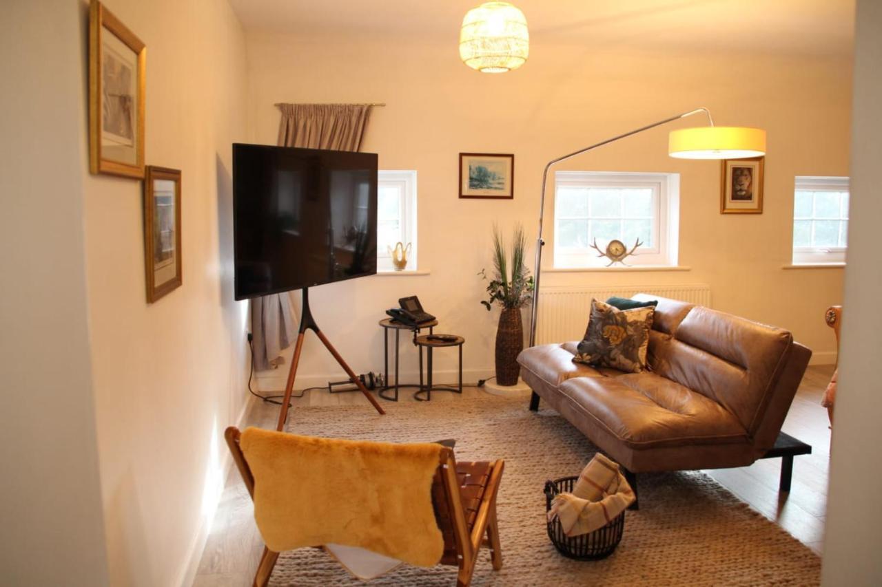 House 1905 - Self Catering Serviced Apartment Tidworth Zewnętrze zdjęcie