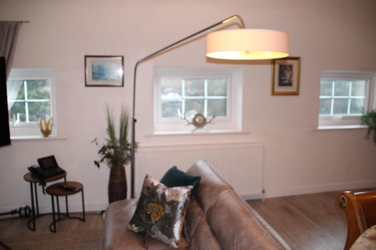 House 1905 - Self Catering Serviced Apartment Tidworth Zewnętrze zdjęcie