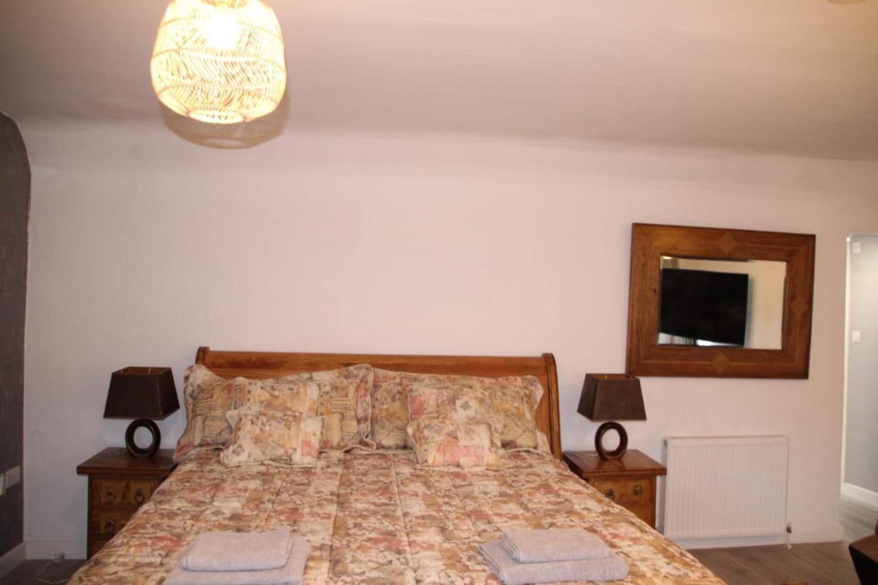 House 1905 - Self Catering Serviced Apartment Tidworth Zewnętrze zdjęcie
