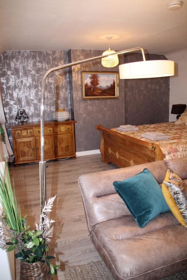 House 1905 - Self Catering Serviced Apartment Tidworth Zewnętrze zdjęcie