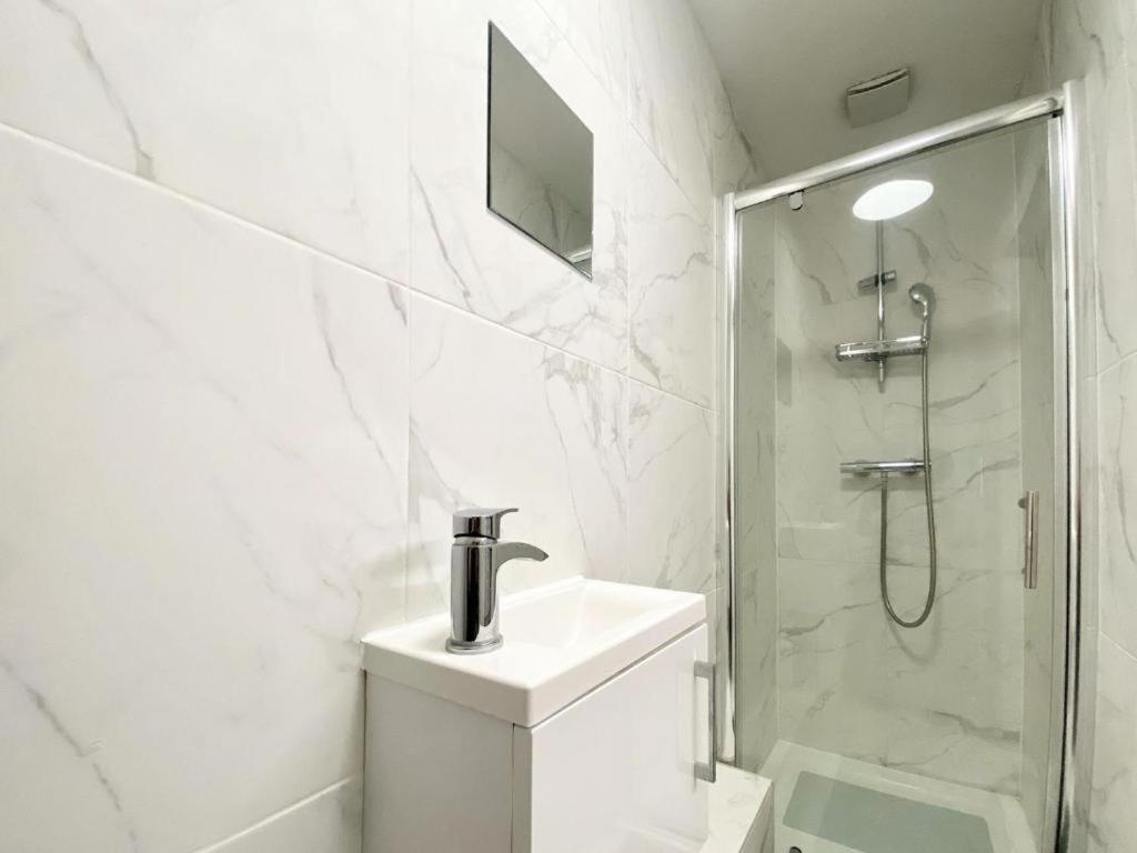 House 1905 - Self Catering Serviced Apartment Tidworth Zewnętrze zdjęcie