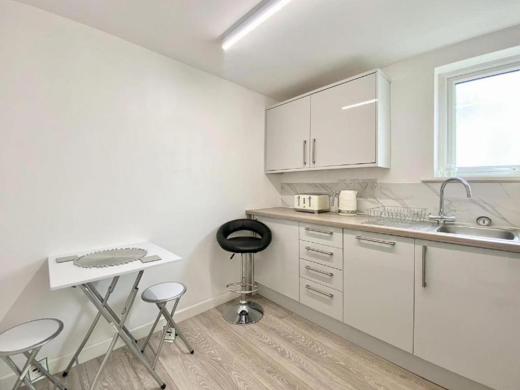 House 1905 - Self Catering Serviced Apartment Tidworth Zewnętrze zdjęcie
