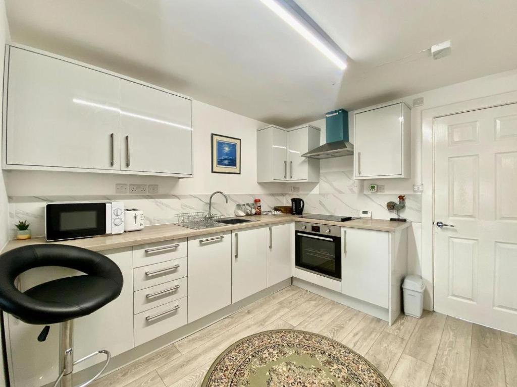 House 1905 - Self Catering Serviced Apartment Tidworth Zewnętrze zdjęcie