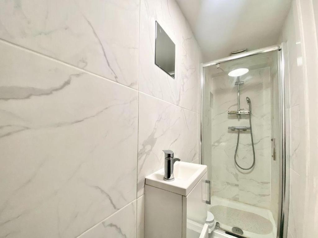 House 1905 - Self Catering Serviced Apartment Tidworth Zewnętrze zdjęcie